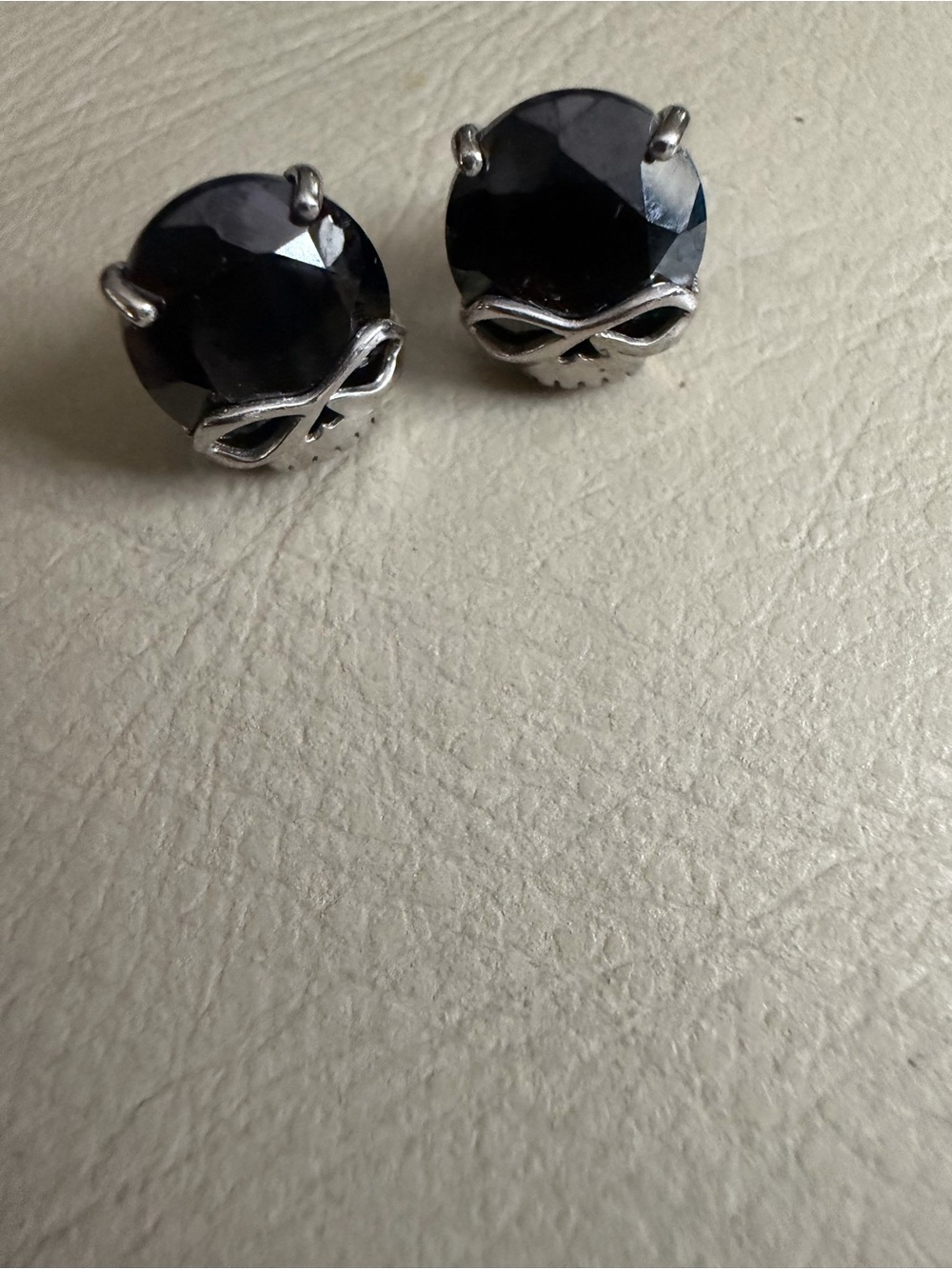 Harley-Davidson Black Stone Willie G Skull Post Earrings, part number HDE0378